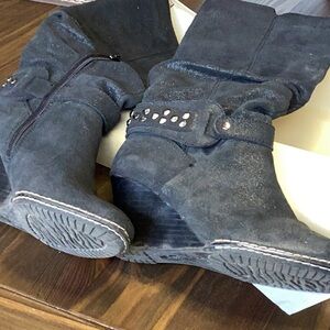 FINAL SALE PRICE Sofft Black Leather Wedge Boots